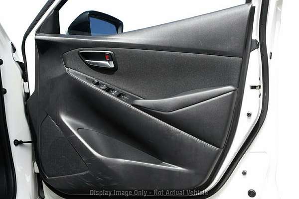 2025 Mazda 2 G15 Evolve DJ Series