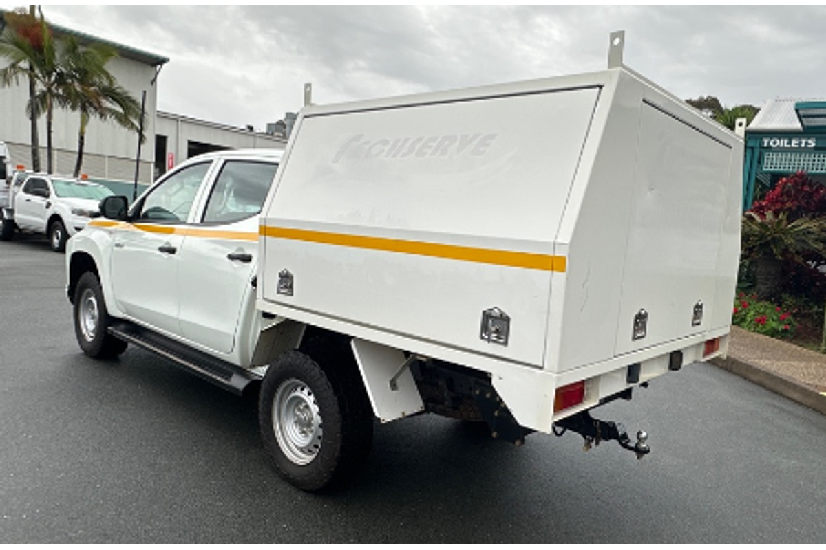 2022 Mitsubishi Triton GLX MR 4X4