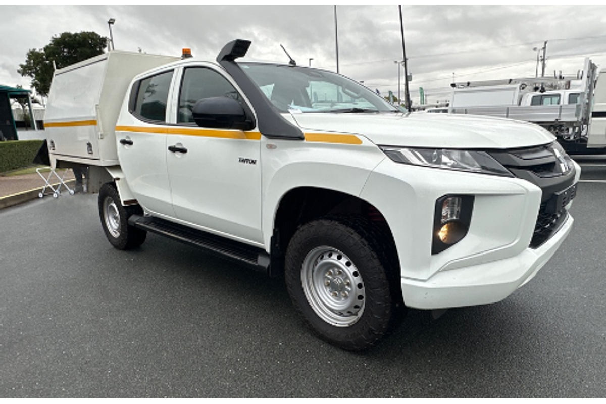 2022 Mitsubishi Triton GLX MR 4X4
