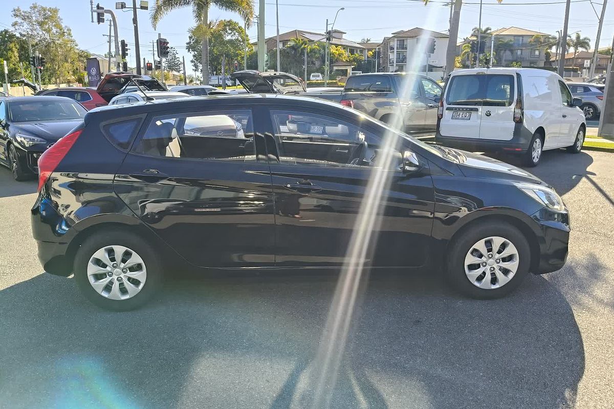 2015 Hyundai Accent Active RB3