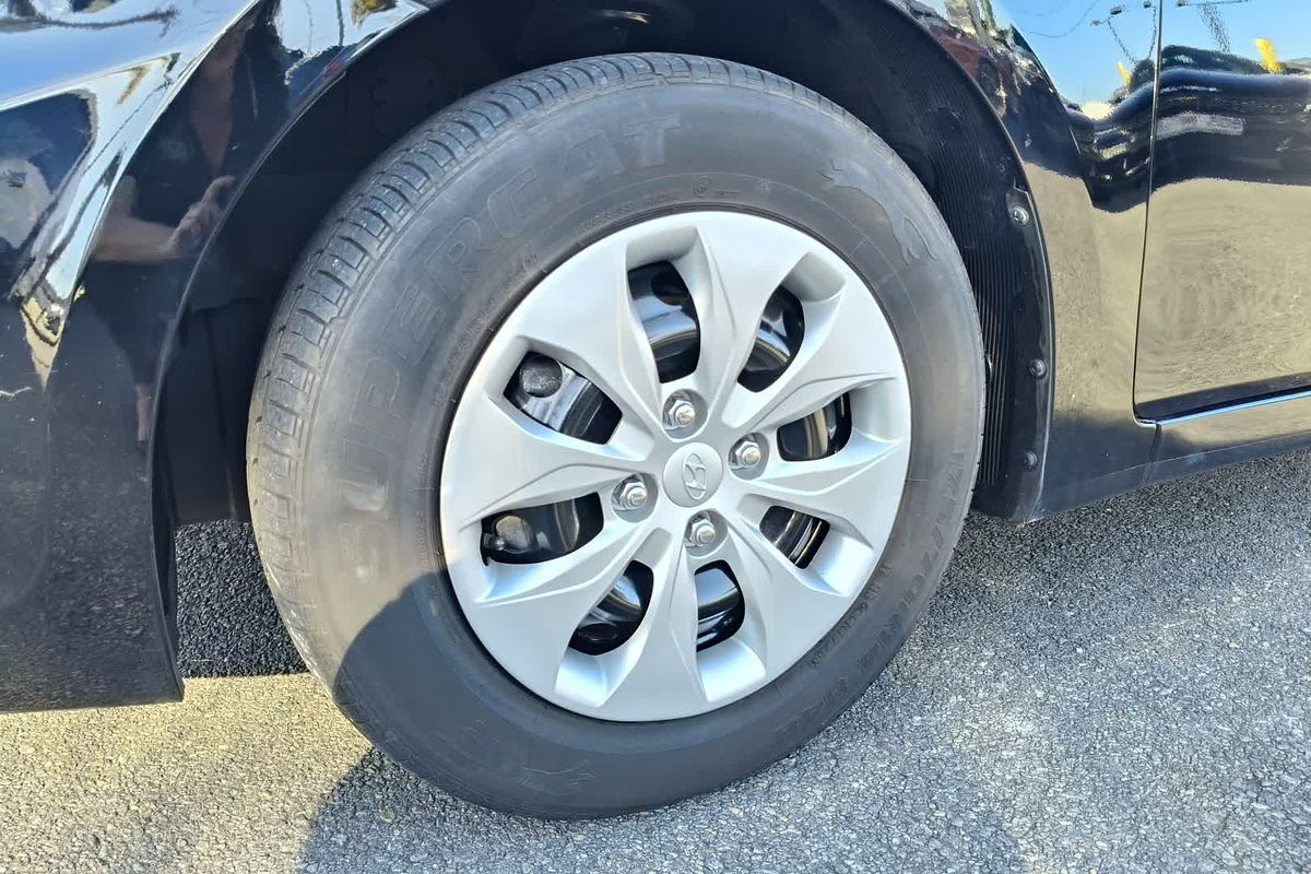 2015 Hyundai Accent Active RB3