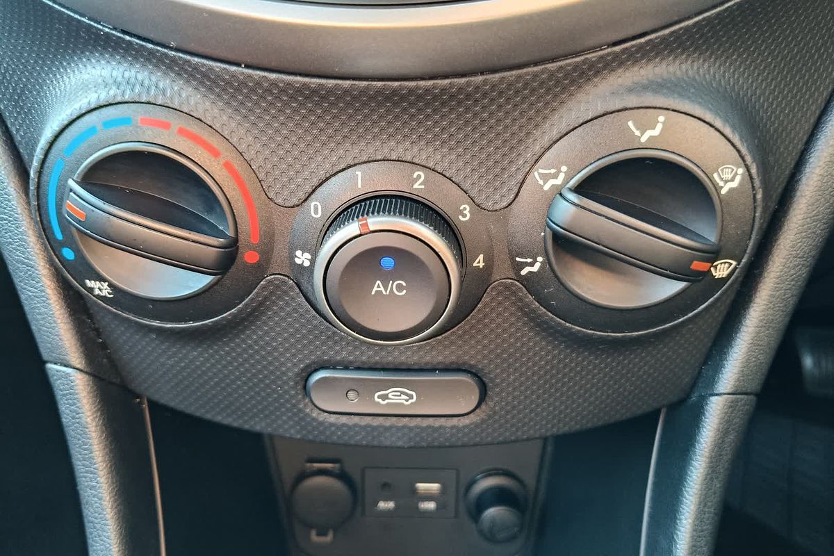 2015 Hyundai Accent Active RB3