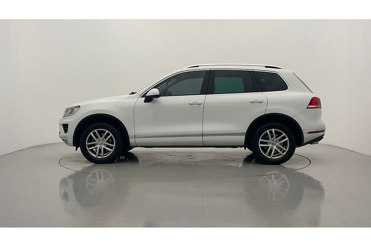 2015 Volkswagen Touareg 150TDI Element 7P