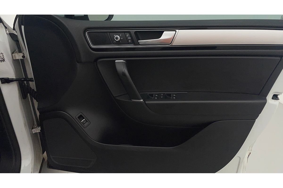 2015 Volkswagen Touareg 150TDI Element 7P