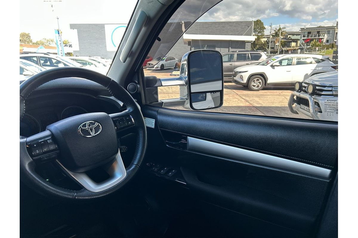 2017 Toyota Hilux SR5 GUN126R 4X4