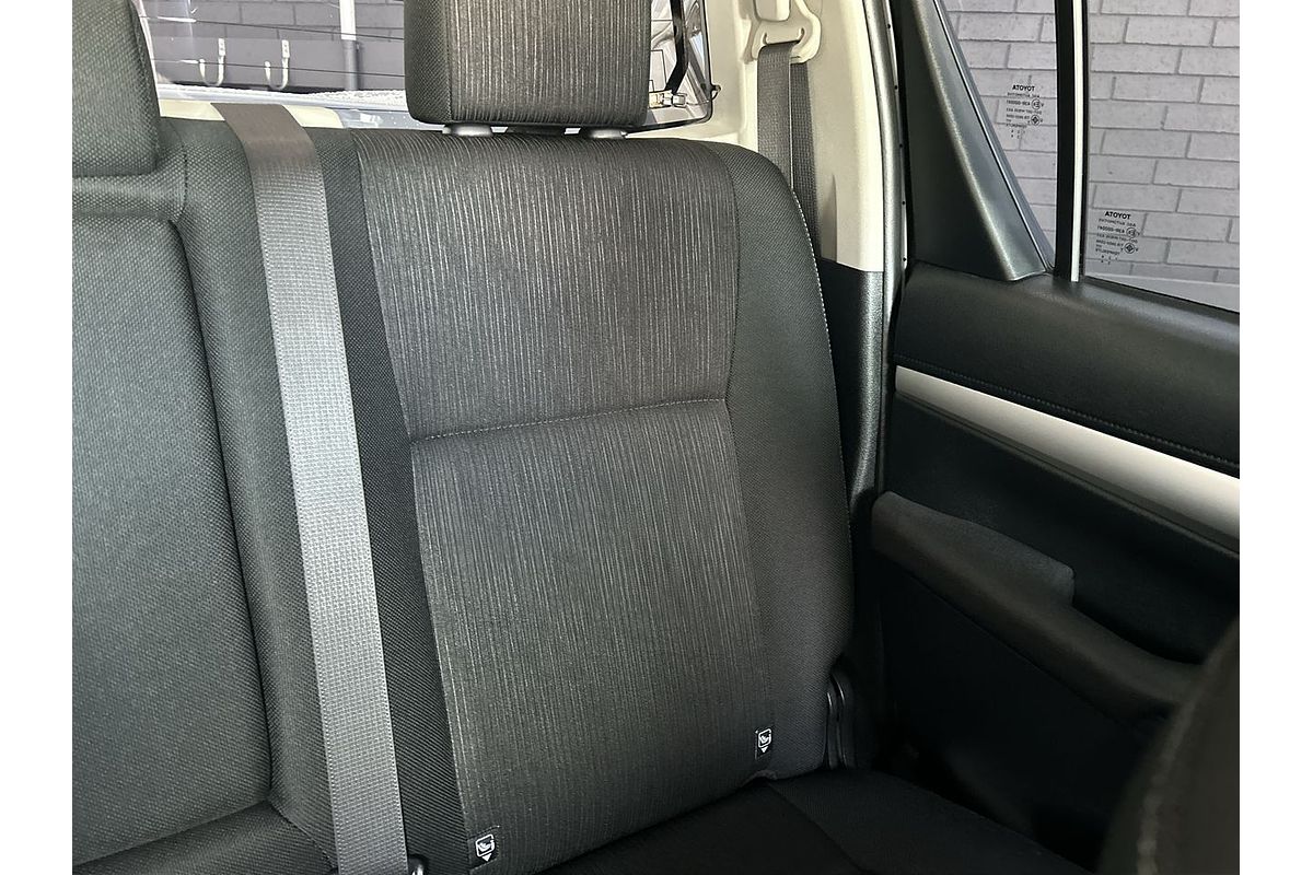 2017 Toyota Hilux SR5 GUN126R 4X4