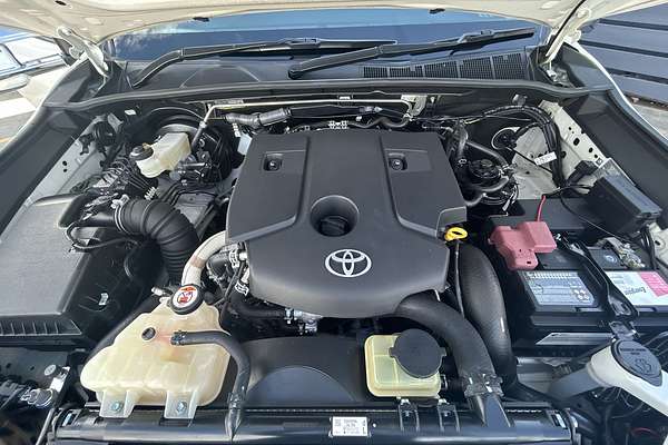 2017 Toyota Hilux SR5 GUN126R 4X4