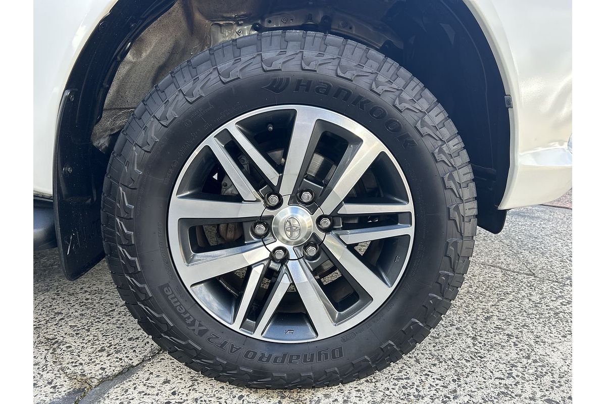 2017 Toyota Hilux SR5 GUN126R 4X4