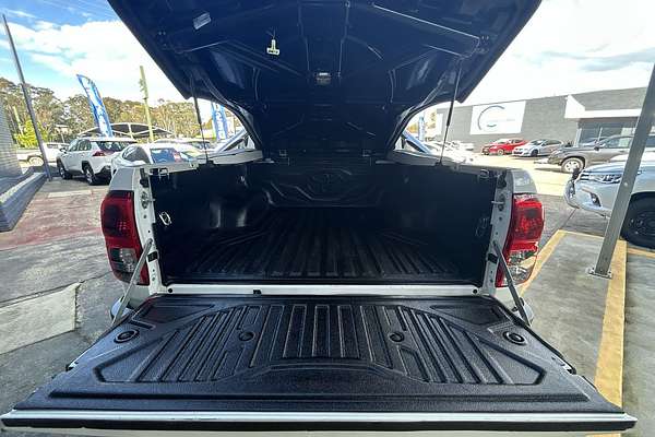 2017 Toyota Hilux SR5 GUN126R 4X4