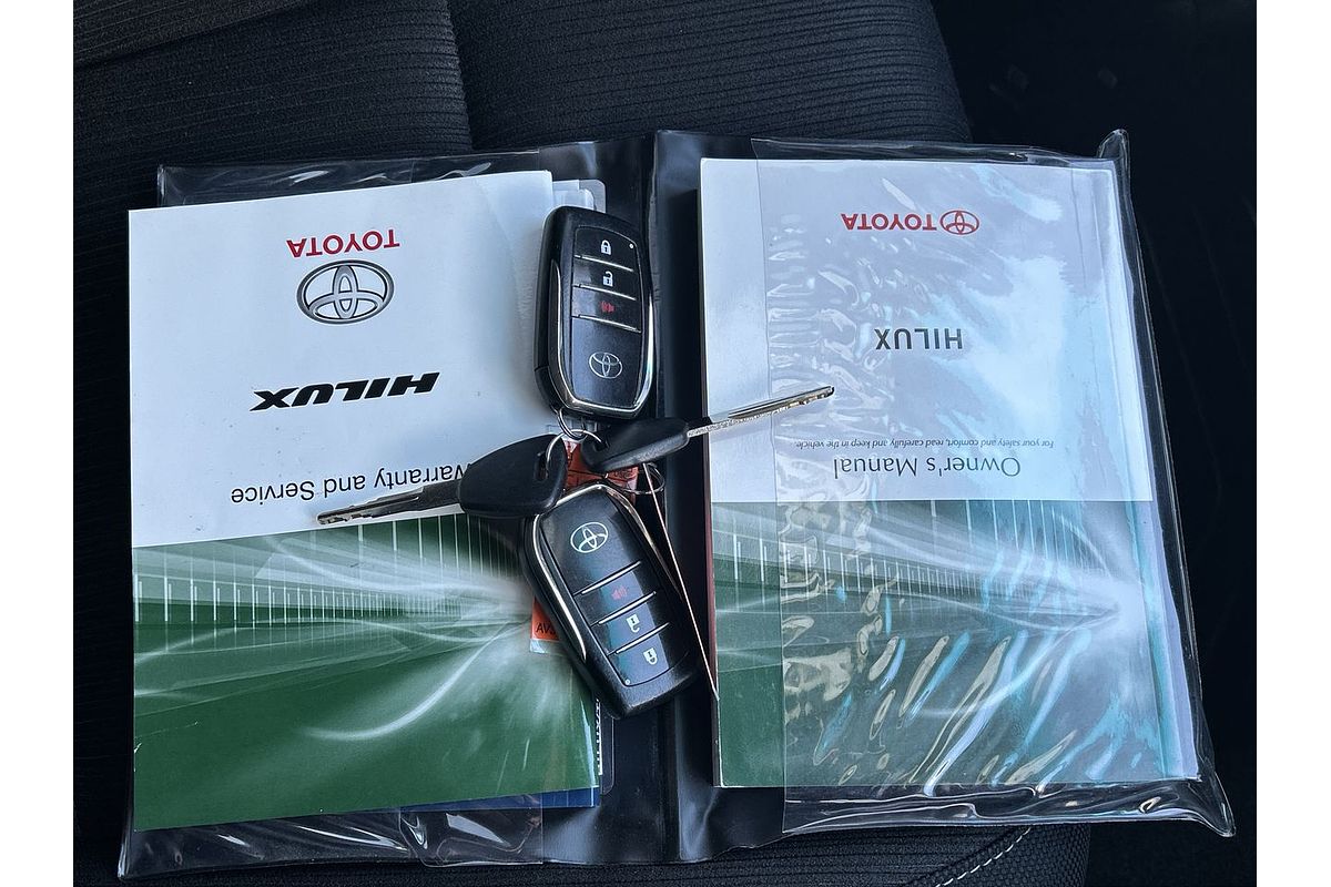 2017 Toyota Hilux SR5 GUN126R 4X4