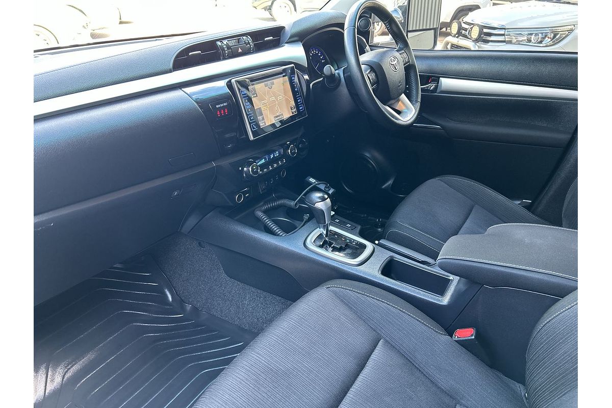 2017 Toyota Hilux SR5 GUN126R 4X4