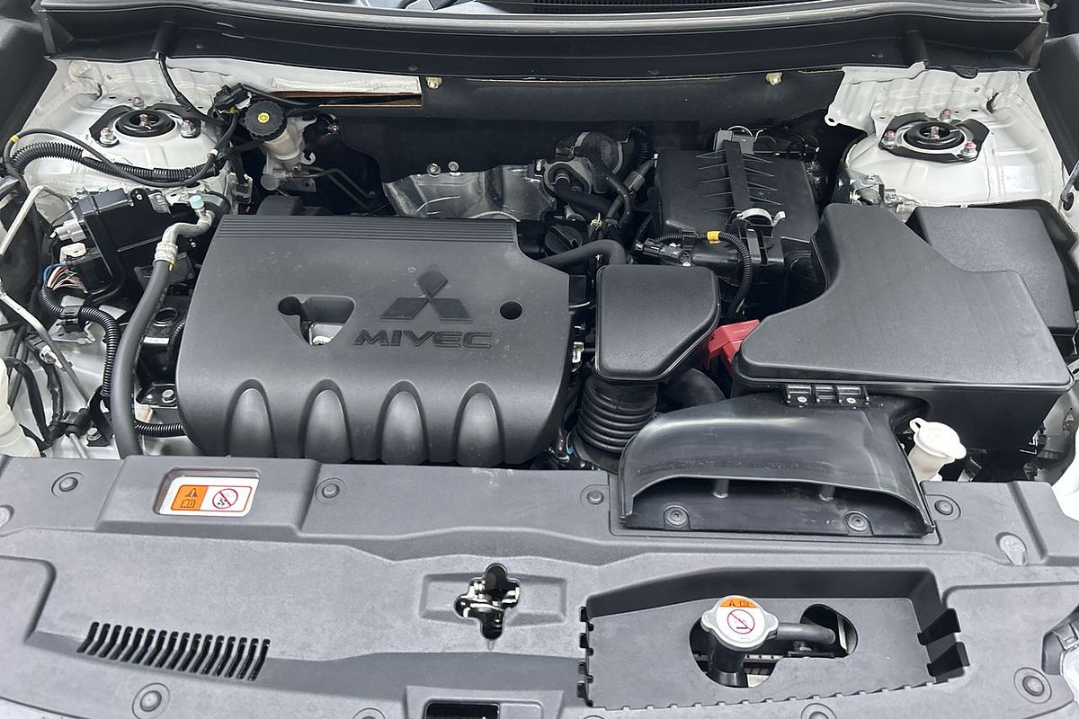 2019 Mitsubishi Outlander LS ZL