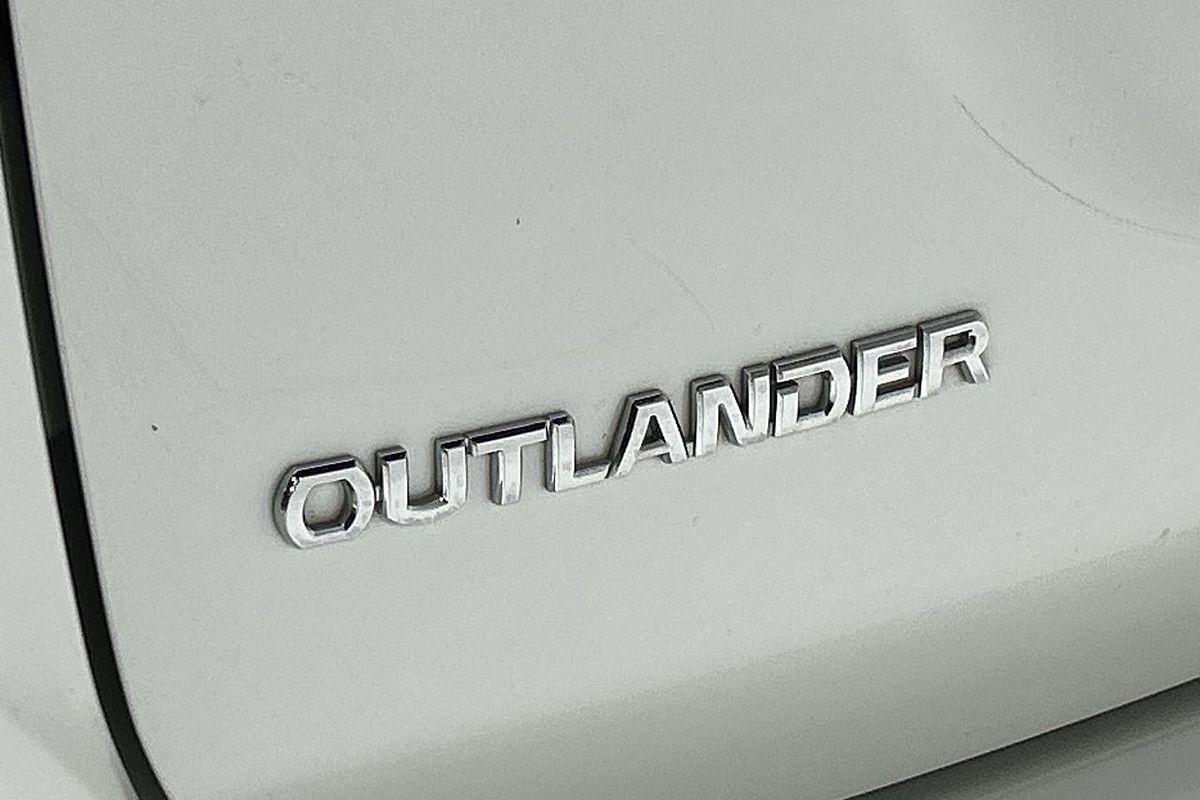 2019 Mitsubishi Outlander LS ZL