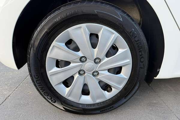 2023 Kia Rio S YB