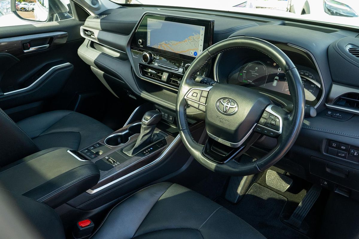2024 Toyota Kluger Grande AXUH78R