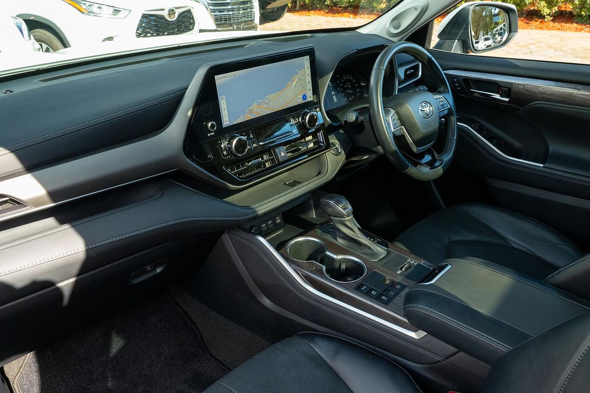 2024 Toyota Kluger Grande AXUH78R