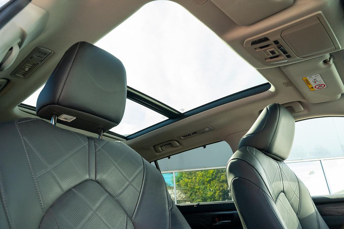 2024 Toyota Kluger Grande AXUH78R