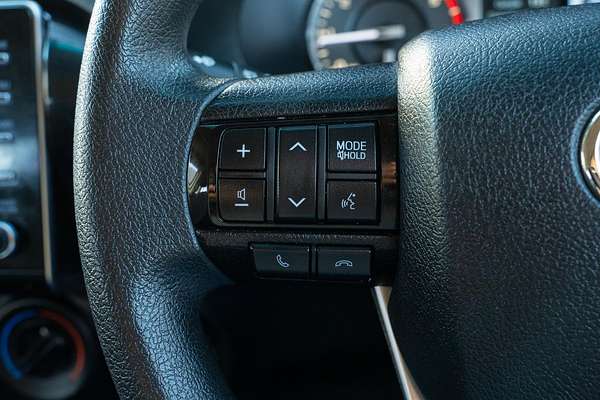 2021 Toyota Hilux SR GUN126R 4X4