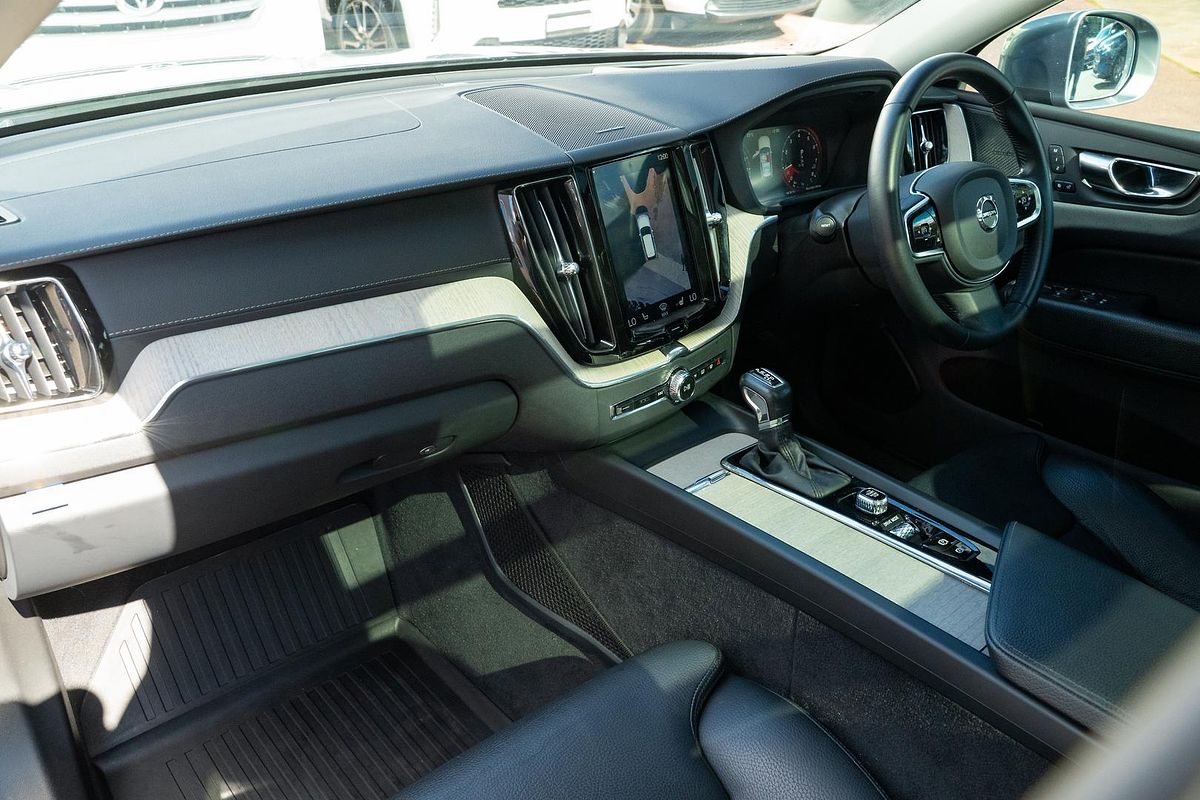 2020 Volvo XC60 T5 Inscription