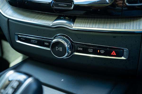 2020 Volvo XC60 T5 Inscription