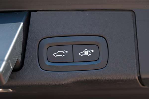 2020 Volvo XC60 T5 Inscription