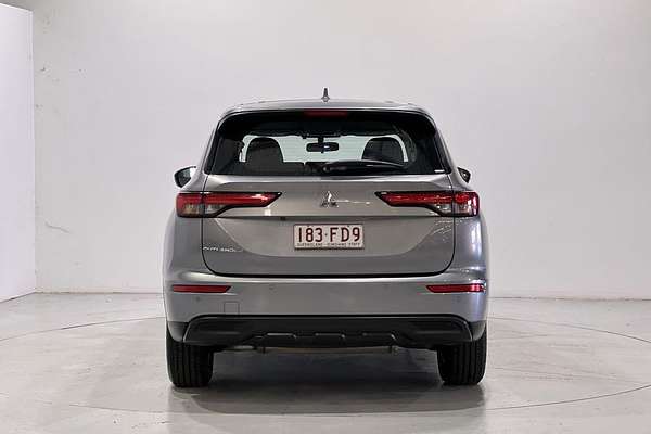 2022 Mitsubishi Outlander ES ZM