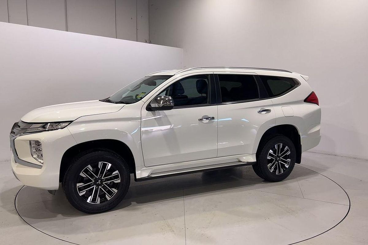 2023 Mitsubishi Pajero Sport GLS QF