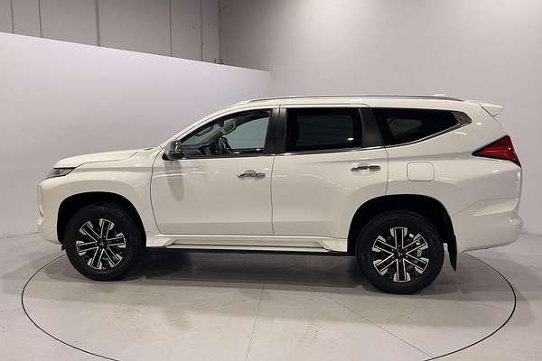 2023 Mitsubishi Pajero Sport GLS QF