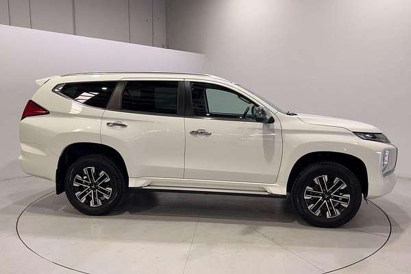 2023 Mitsubishi Pajero Sport GLS QF