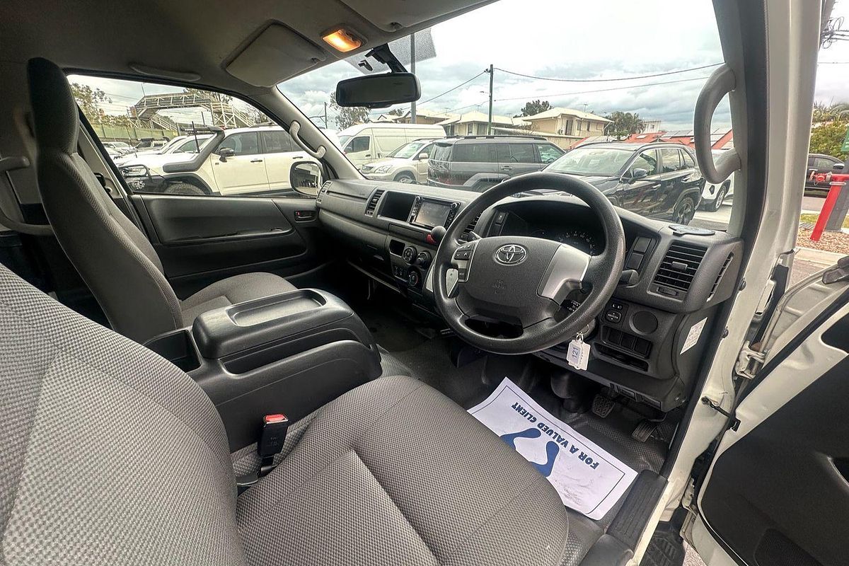 2018 Toyota Hiace Commuter KDH223R ELWB