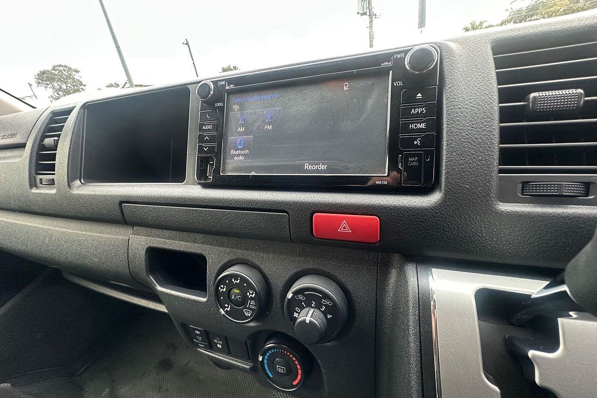 2018 Toyota Hiace Commuter KDH223R ELWB