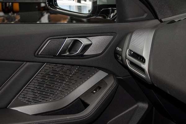 2024 BMW 1 Series 118 M Sport F70