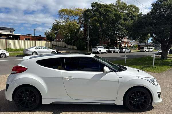 2012 Hyundai Veloster SR Turbo FS2
