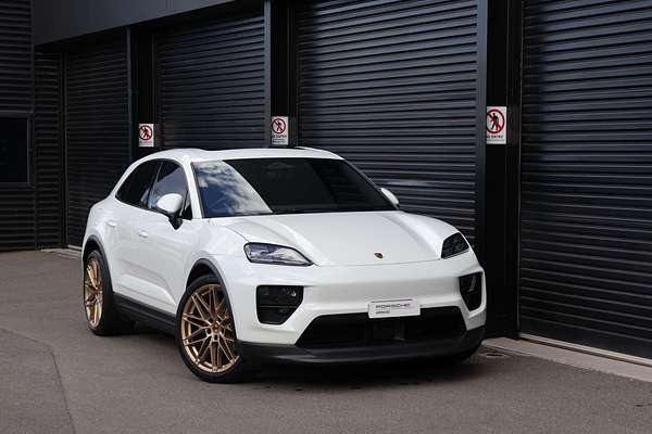 2024 Porsche Macan 4 XAB