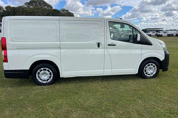 2020 Toyota Hiace GDH300R LWB