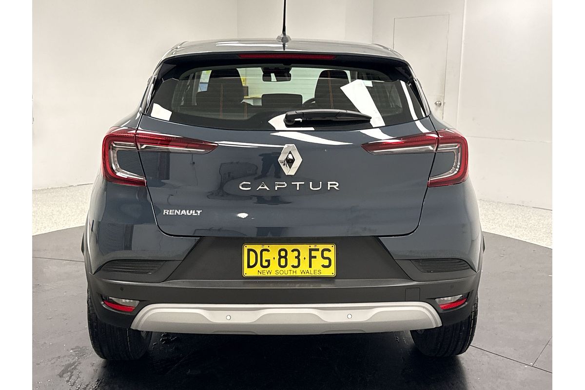 2022 Renault Captur Life XJB