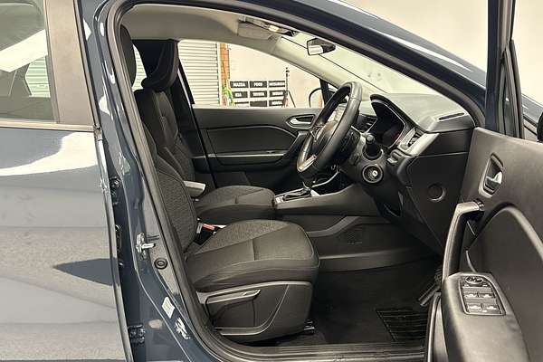 2022 Renault Captur Life XJB