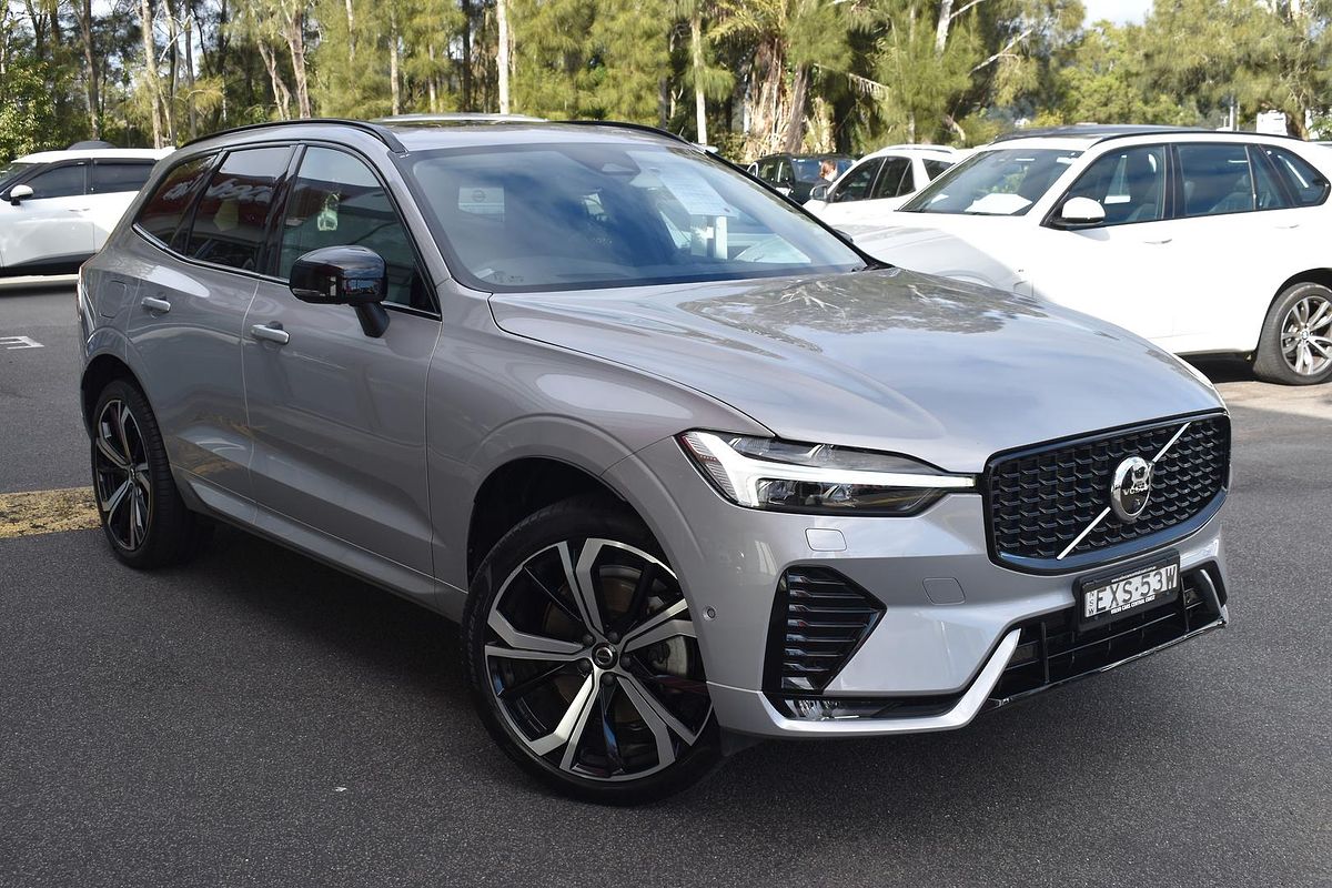 2022 Volvo XC60 Ultimate B6 Dark