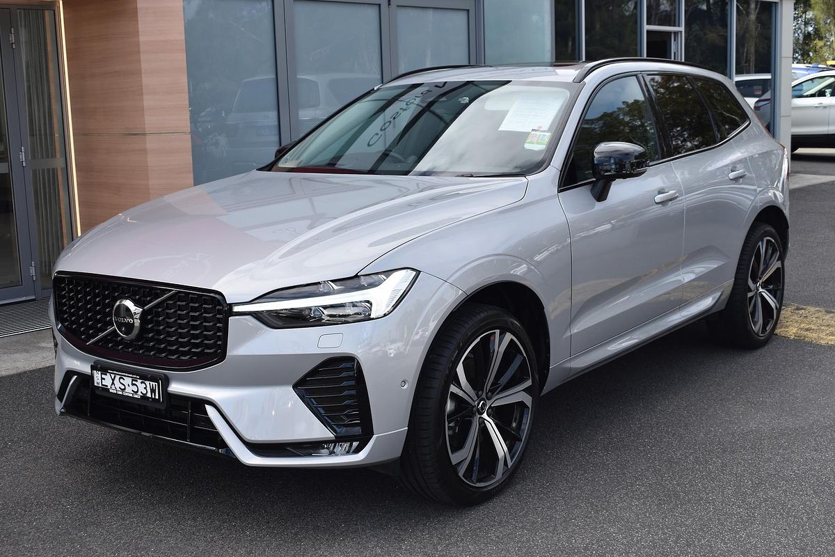 2022 Volvo XC60 Ultimate B6 Dark