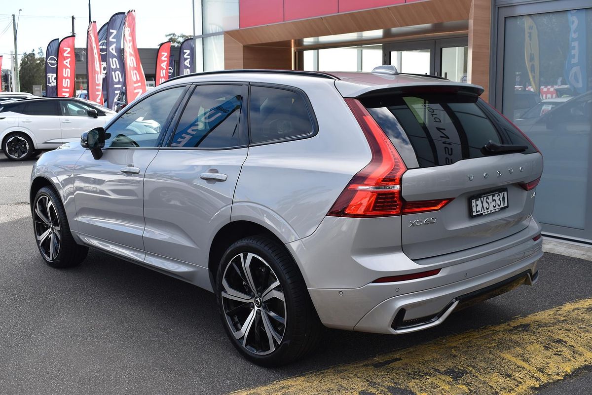 2022 Volvo XC60 Ultimate B6 Dark