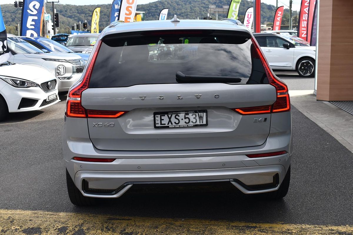 2022 Volvo XC60 Ultimate B6 Dark