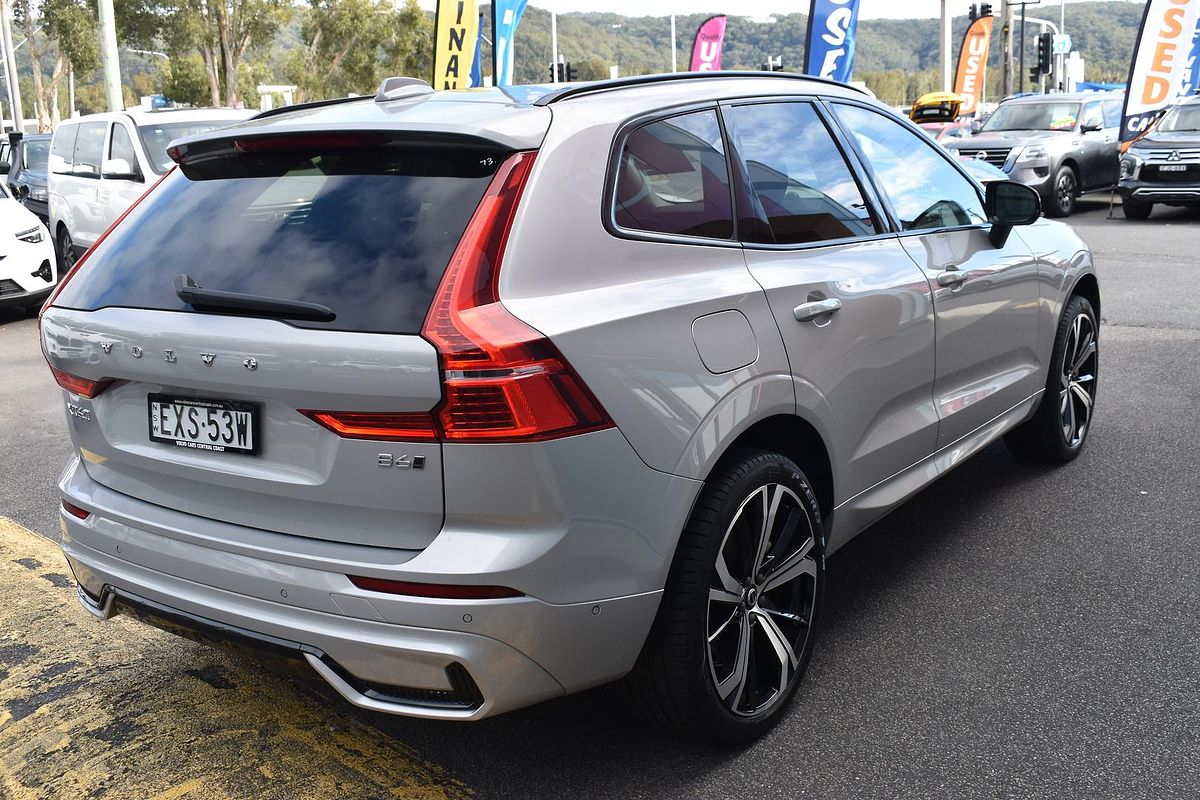 2022 Volvo XC60 Ultimate B6 Dark