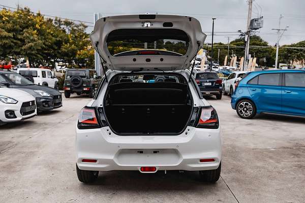2025 Suzuki Swift Hybrid GLX UZ