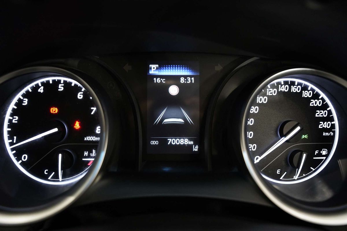 2021 Toyota Camry Ascent ASV70R