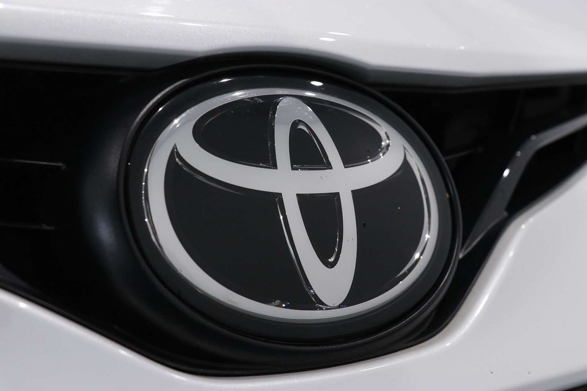 2021 Toyota Camry Ascent ASV70R