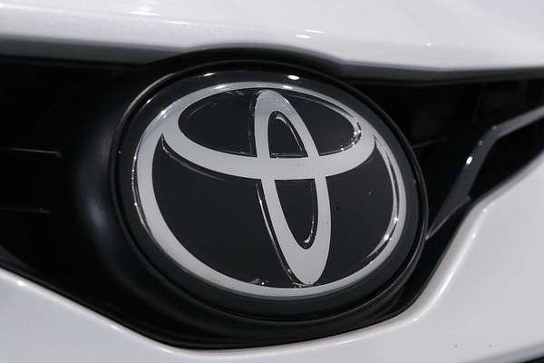 2021 Toyota Camry Ascent ASV70R