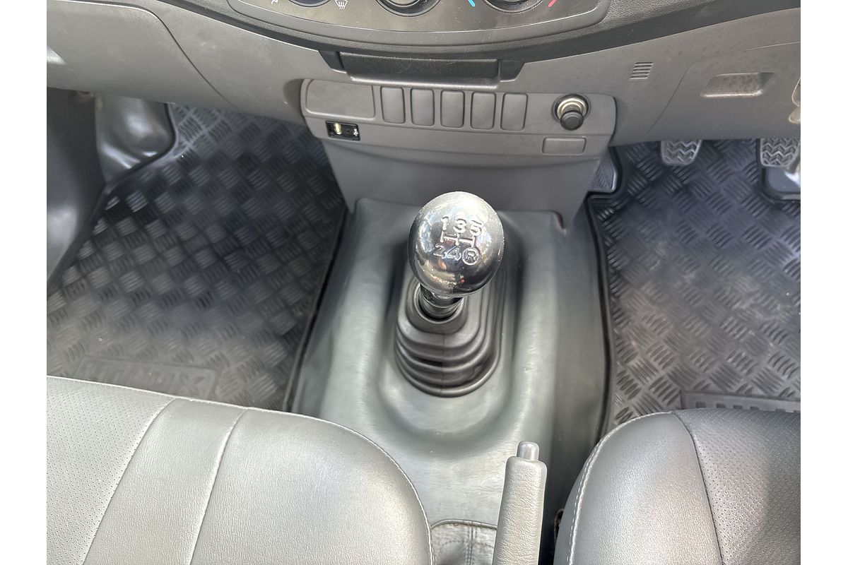 2014 Toyota Hilux Workmate TGN16R Rear Wheel Drive