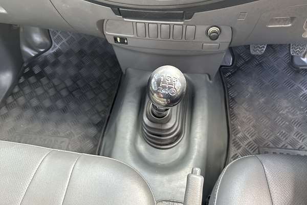 2014 Toyota Hilux Workmate TGN16R Rear Wheel Drive