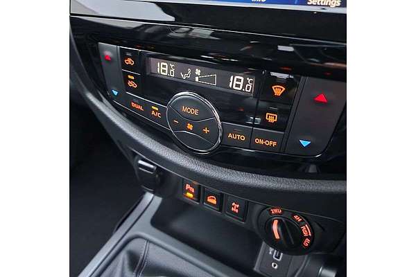 2025 Nissan Navara PRO-4X Warrior D23 4X4