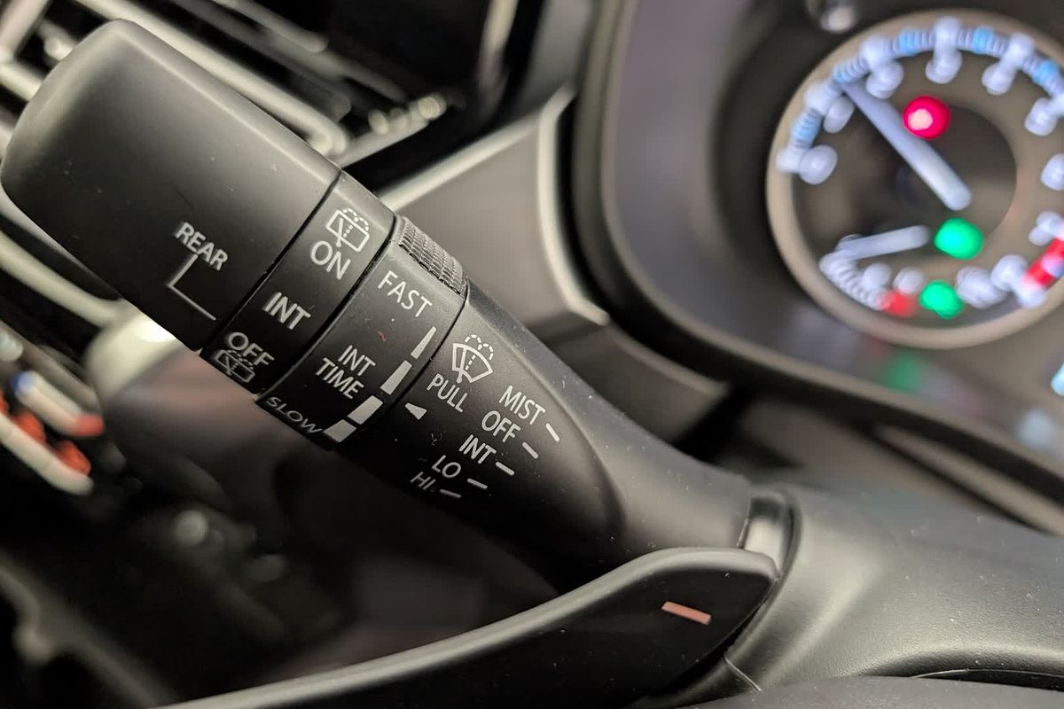 2025 Suzuki Fronx Hybrid GLX KW